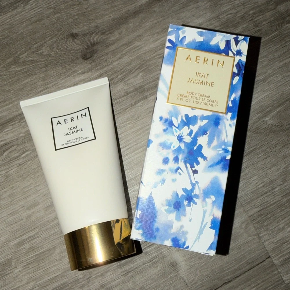 AERIN Blue and White Ikat Jasmine Body Cream 150ml